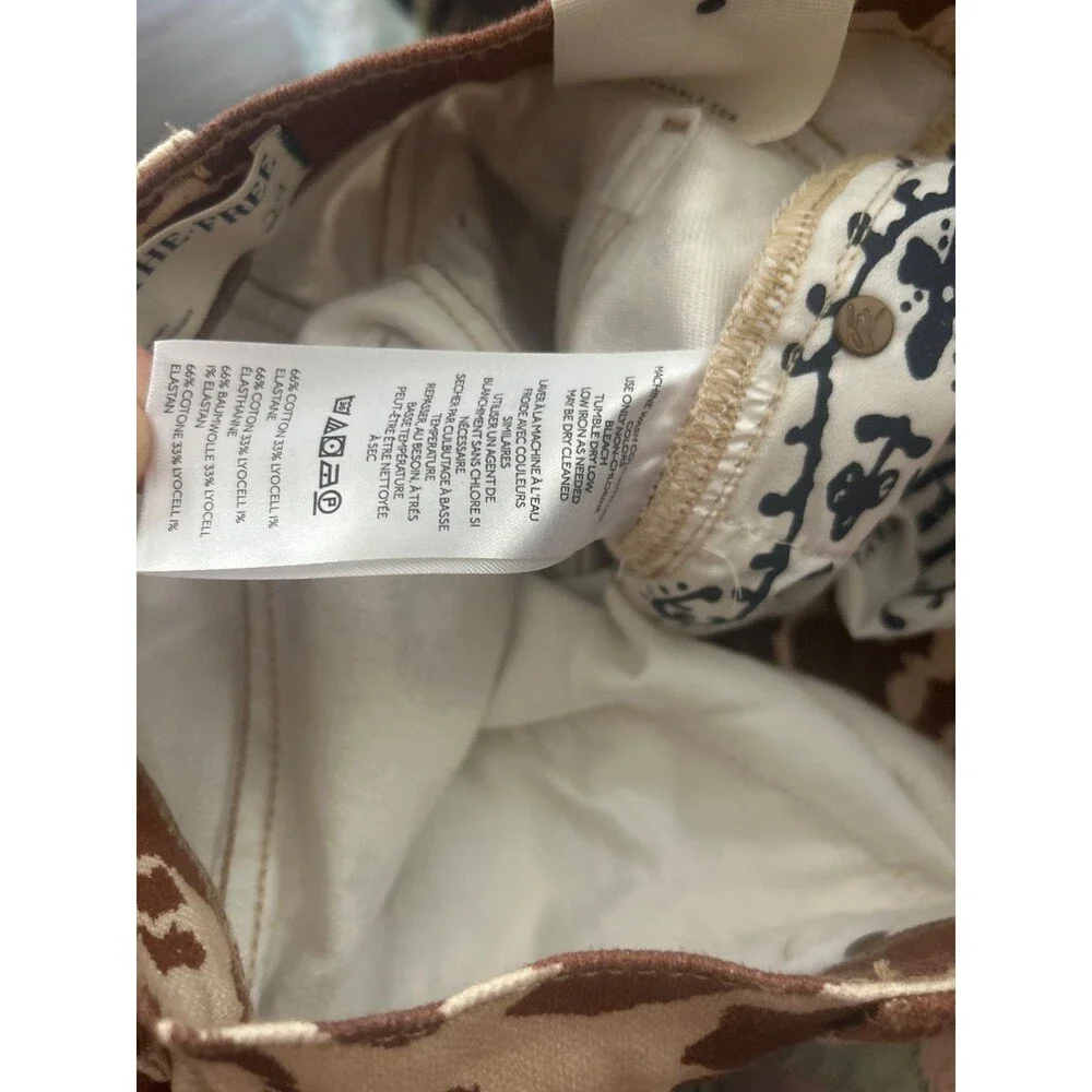 Free People We The Free Women’s Risk Taker Animal Cow Print Jeans size 24 NWT